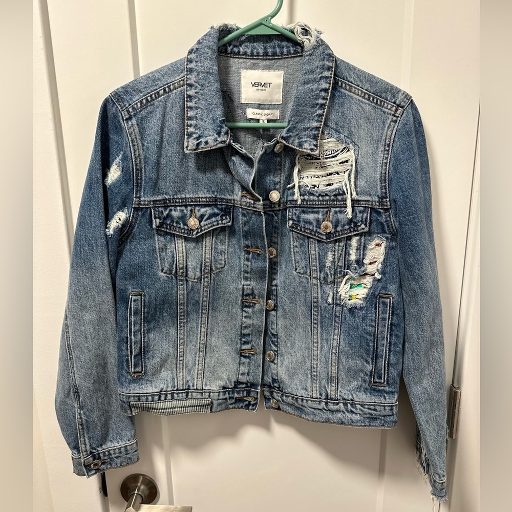 VERVET Distressed Blue Denim Jacket - size S - classic crop fit